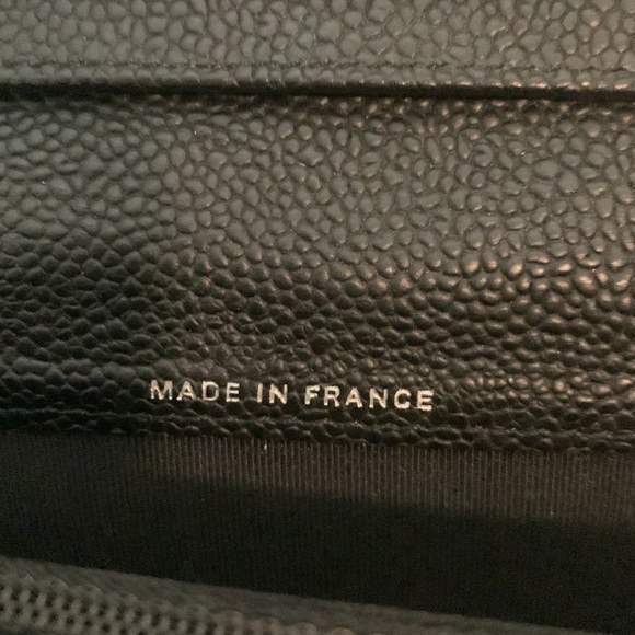 Authentic Chanel Caviar leather bifold wallet - Picture 7 of 11